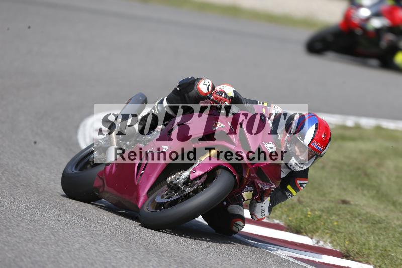 Archiv-2025/49 26.08.2025 Cornu Master School ADR/rot-rouge/0